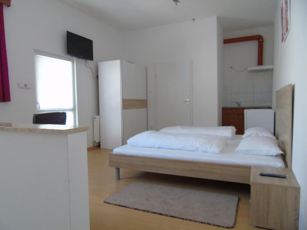 Cafe 168 Bed & Breakfast เวียนนา ห้อง รูปภาพ