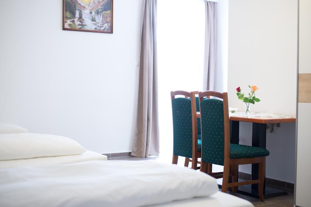 Cafe 168 Bed & Breakfast เวียนนา ห้อง รูปภาพ